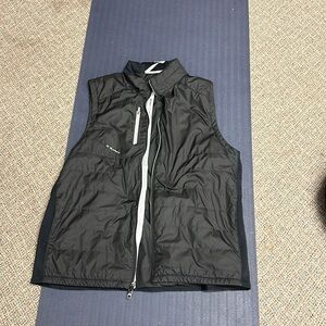 Zero Restriction golf vest